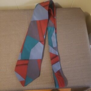 Pierre Cardin Mens Red Blue Abstract Shape Necktie Tie‎ 100% Silk USA 56"